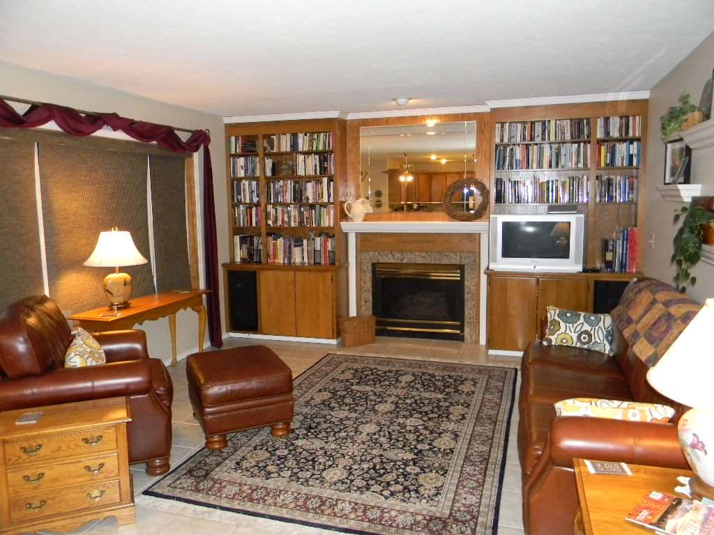 318 E Pine Glen Ct - Photo 3