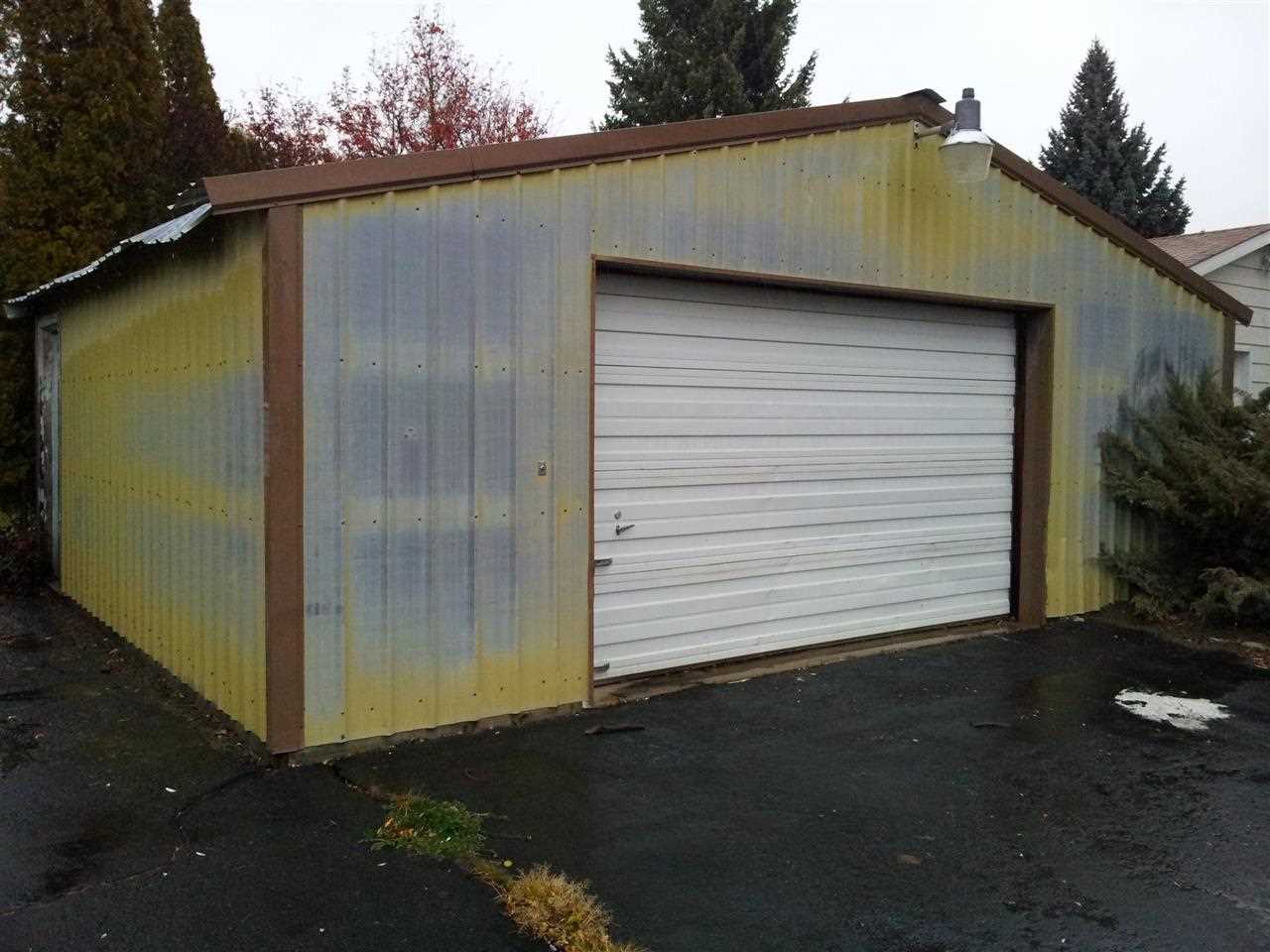 19003 E Montgomery Dr - Photo 3