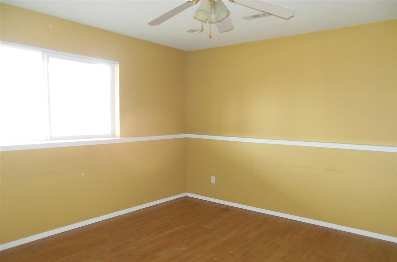 3112 Silverthorn - Photo 7