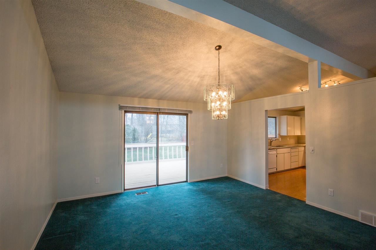 8222 N Pamela - Photo 6