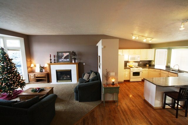 23918 E Maxwell Dr - Photo 3