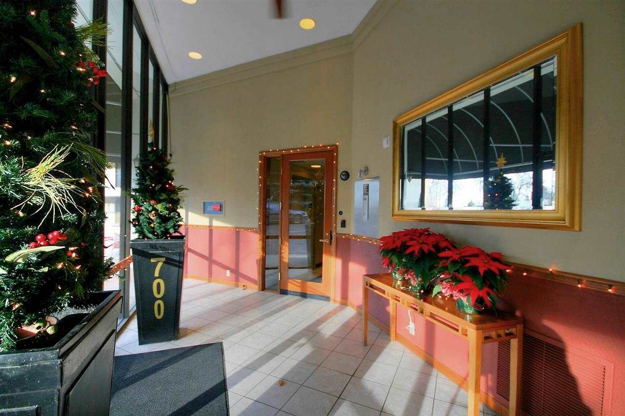 700 W 7th Ave - Photo 3