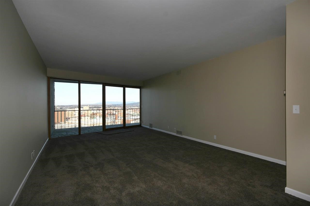 700 W 7th Ave - Photo 4