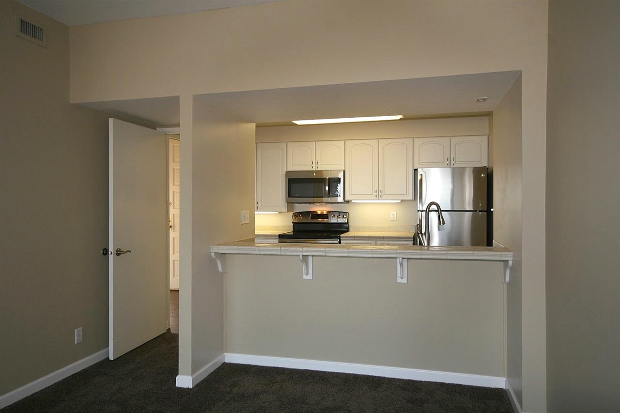 700 W 7th Ave - Photo 7
