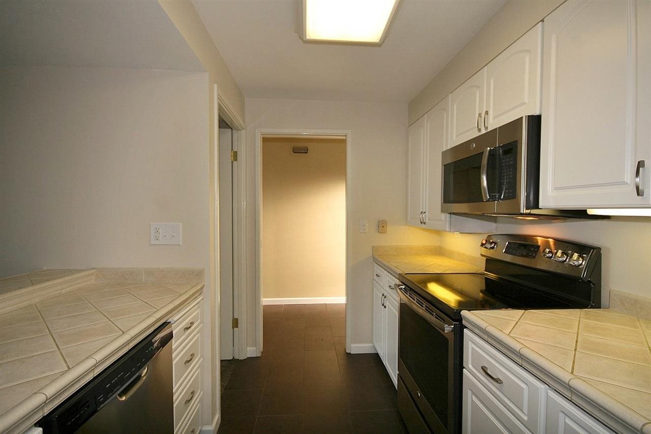 700 W 7th Ave - Photo 10