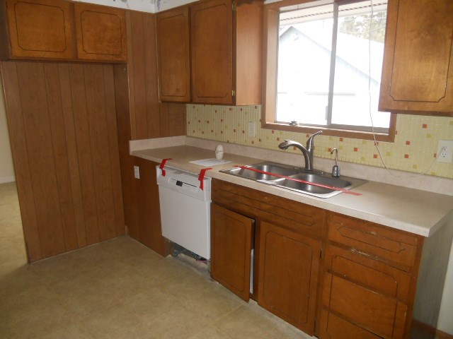 2607 E Winger Road - Photo 6