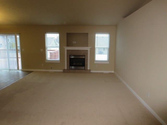 7708 N Ash Ln - Photo 2