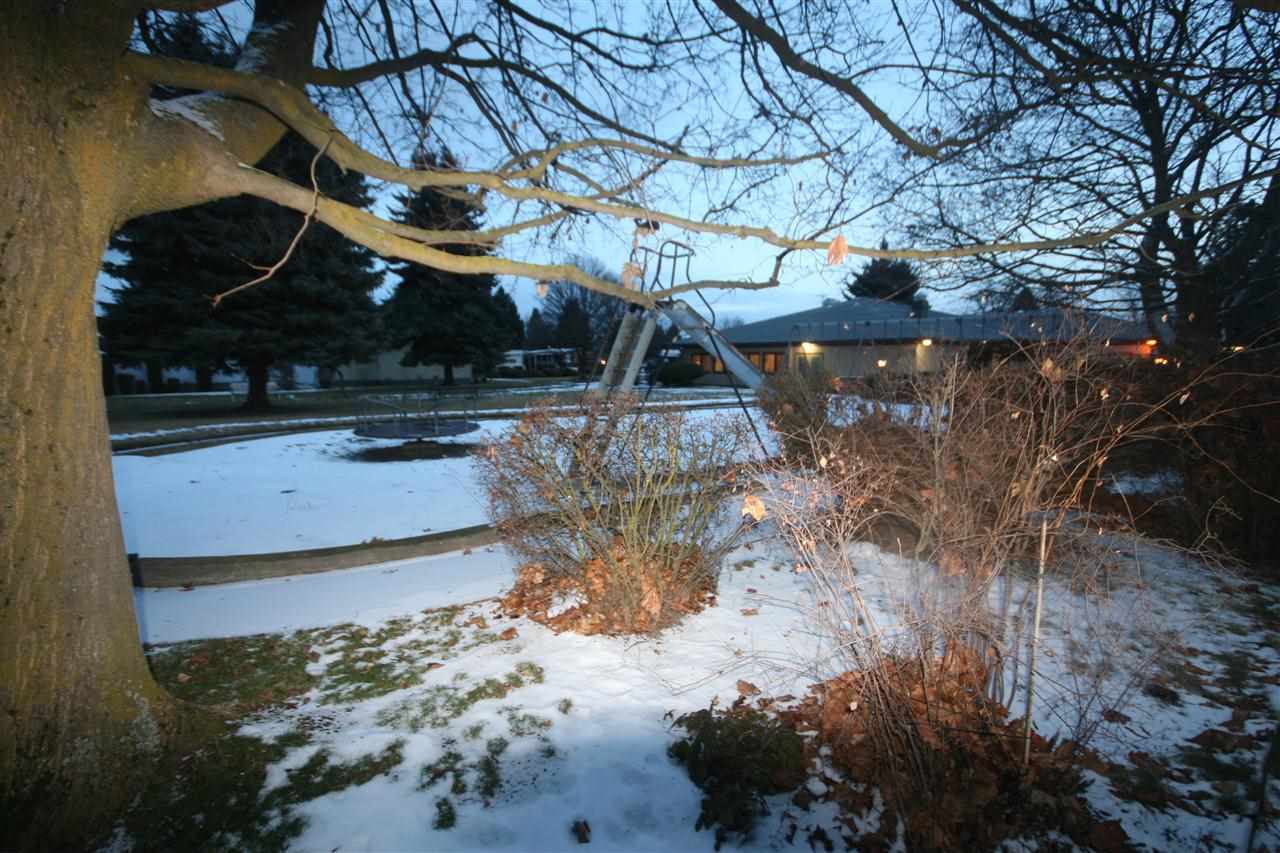 1205 E Lyons Ave - Photo 15