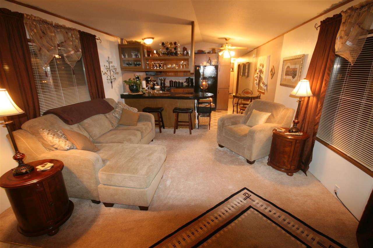 1205 E Lyons Ave - Photo 4