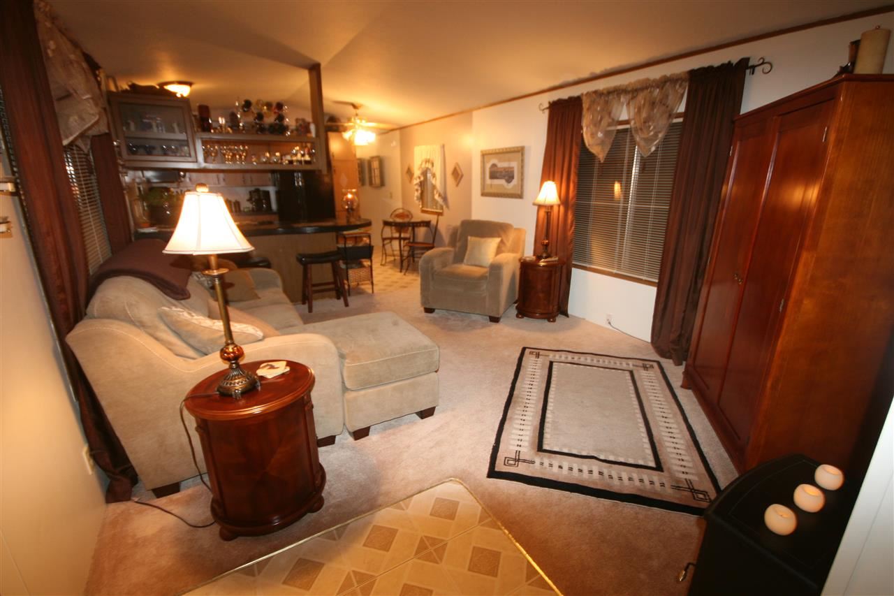 1205 E Lyons Ave - Photo 6