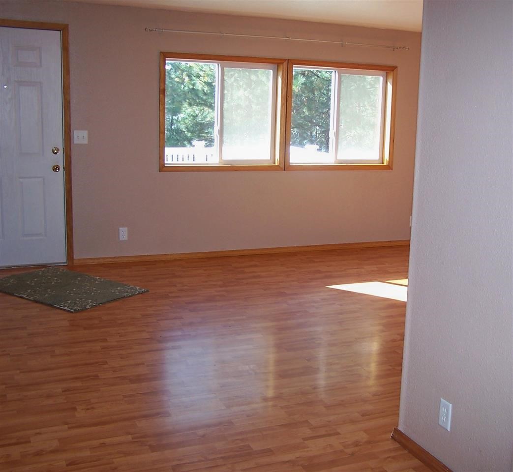 6451 Pine Hill Ct - Photo 3