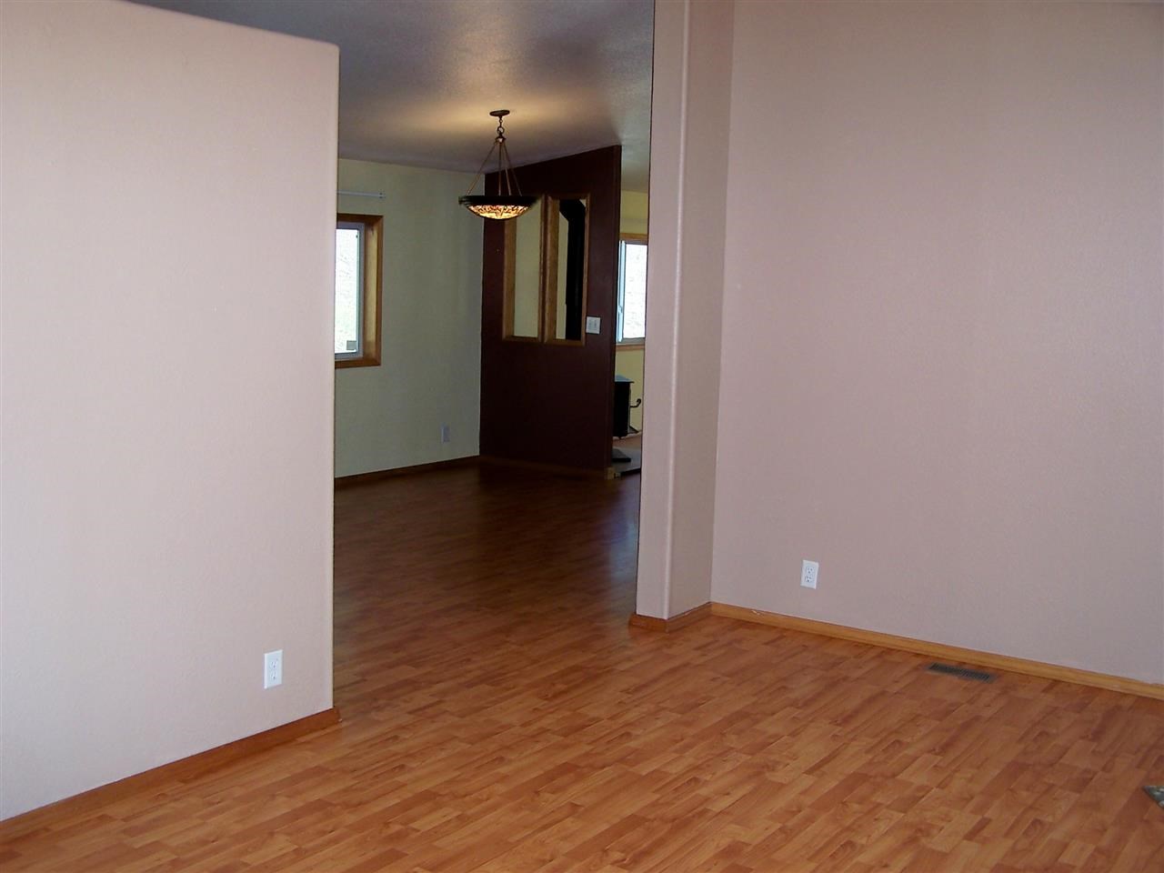 6451 Pine Hill Ct - Photo 4