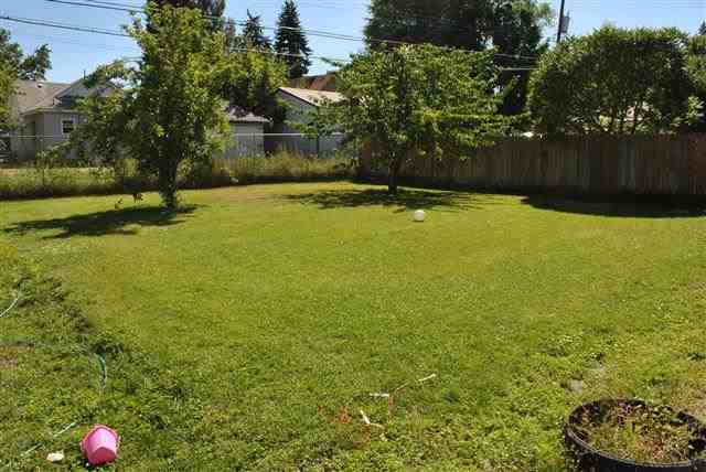 2614 E EVERETT - Photo 3