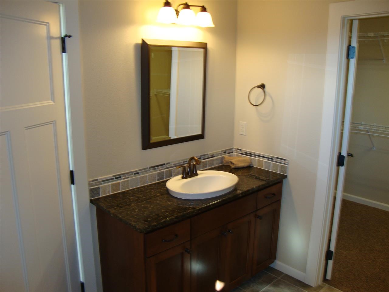 16926 E 17th Ct - Photo 14