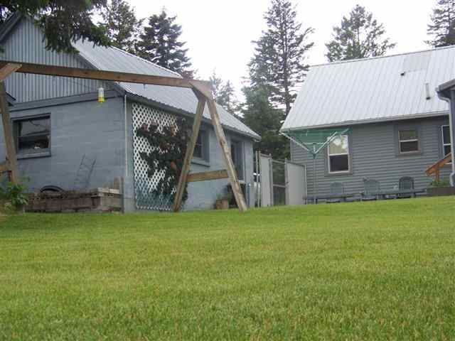 130 N Spokane Ave - Photo 4