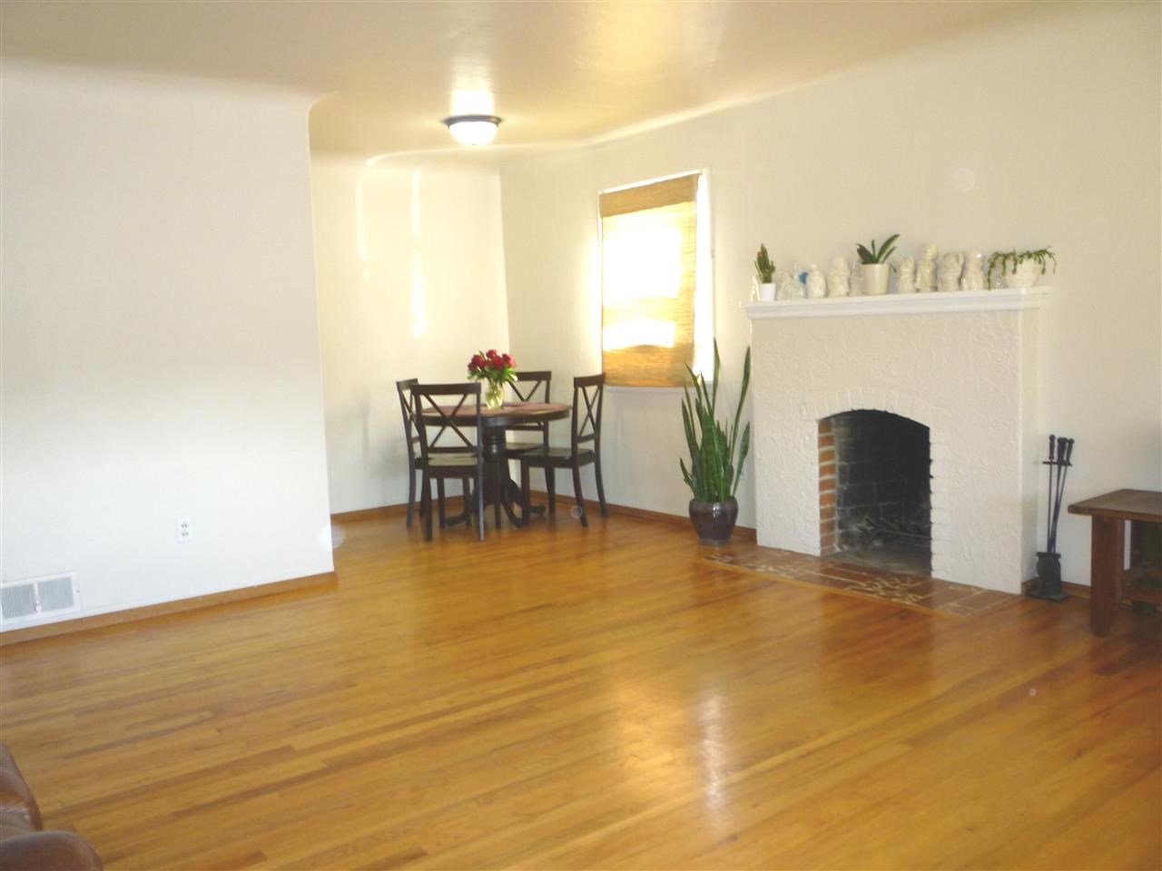 2103 W Knox Ct - Photo 5