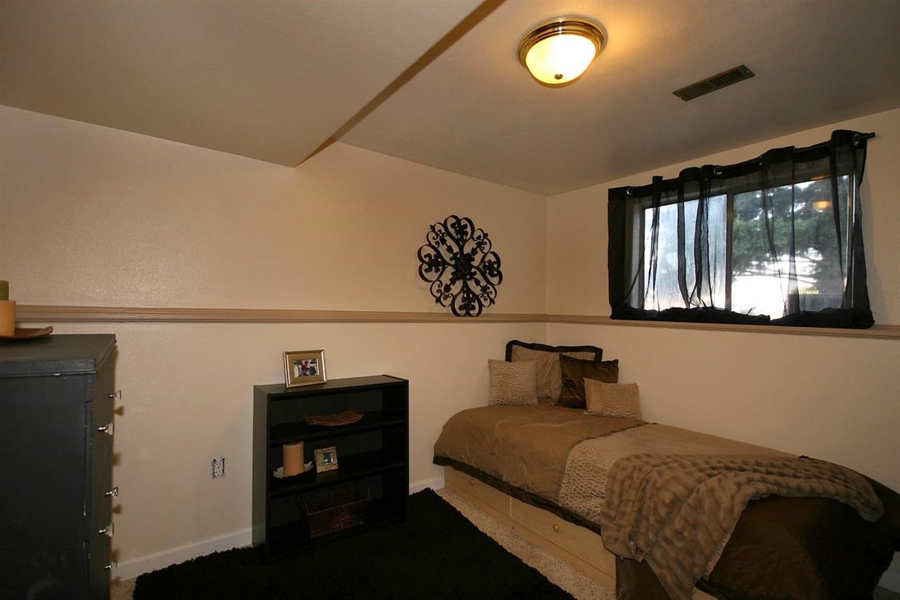 13328 E Rockwell Ave - Photo 13