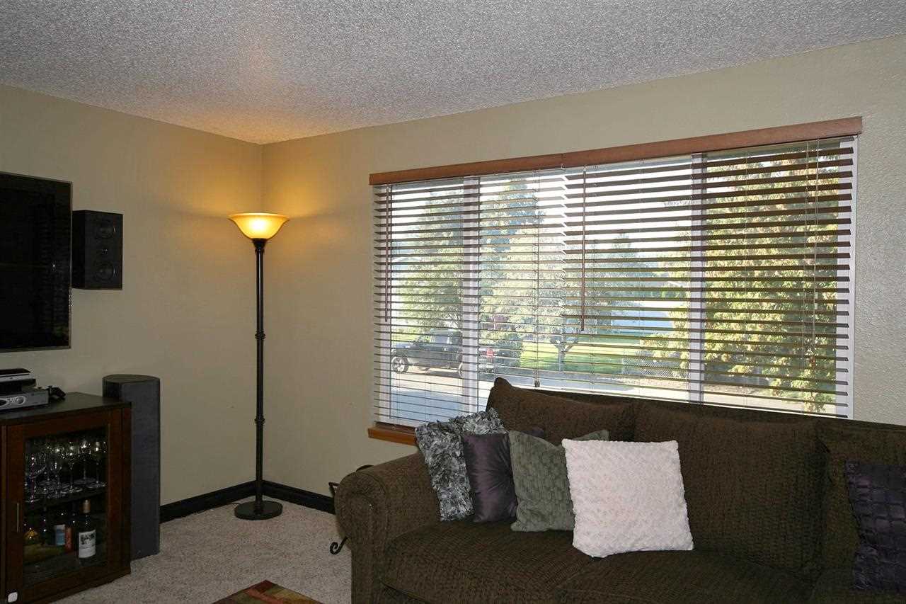 13328 E Rockwell Ave - Photo 4