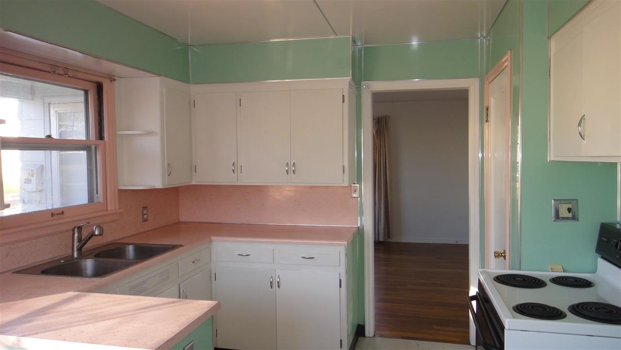 548 E Kiernan Ave - Photo 3