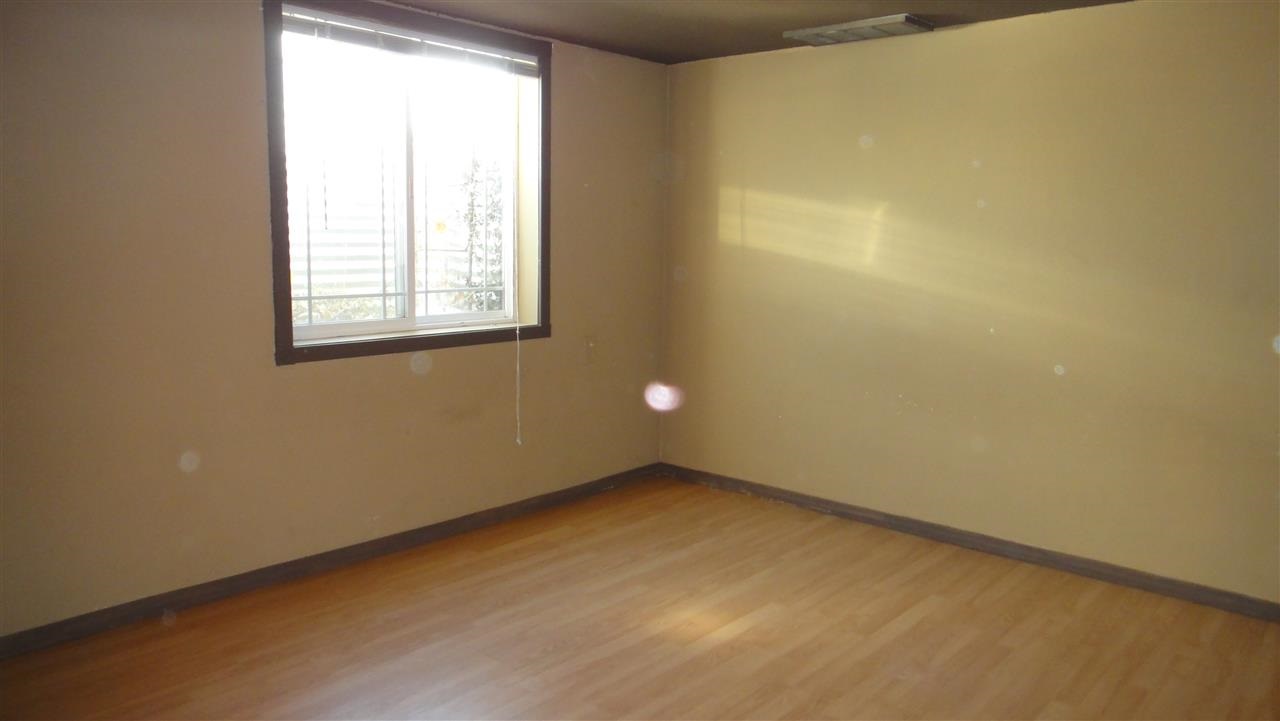 548 E Kiernan Ave - Photo 9