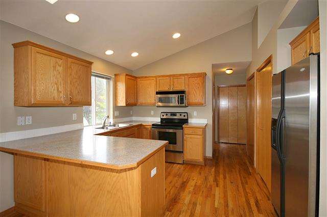 717 E Metler - Photo 4