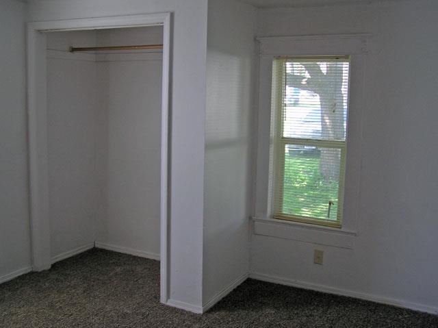 311 E Lake St - Photo 10