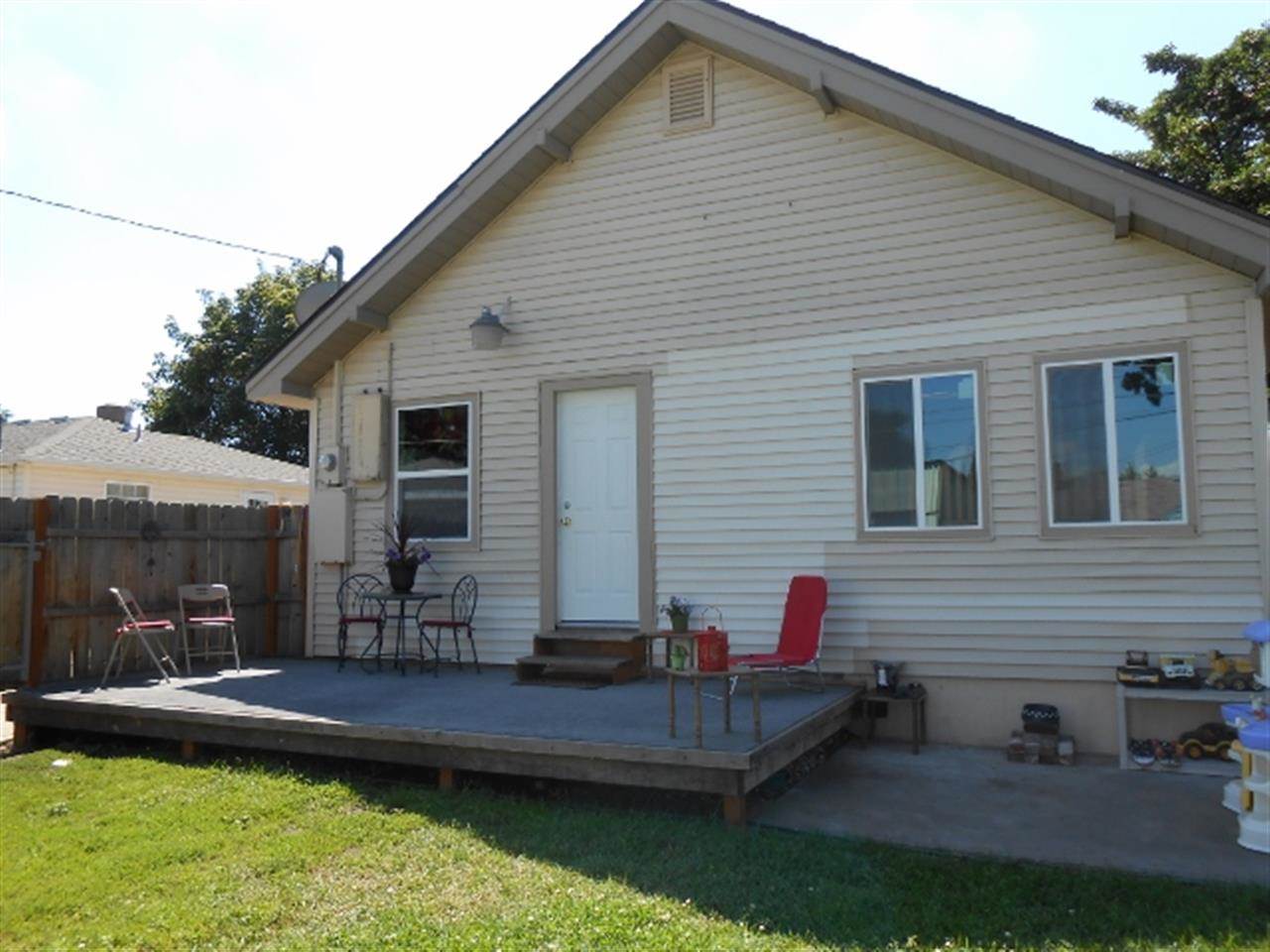 2207 E Everett Ave - Photo 15