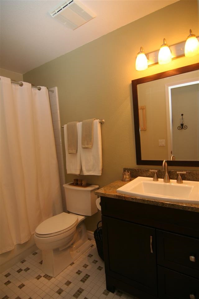 1223 S Grove St - Photo 14