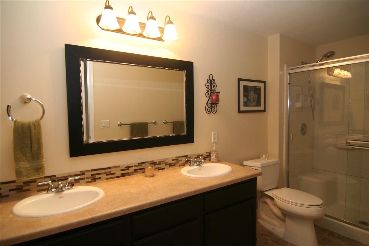 1223 S Grove St - Photo 9