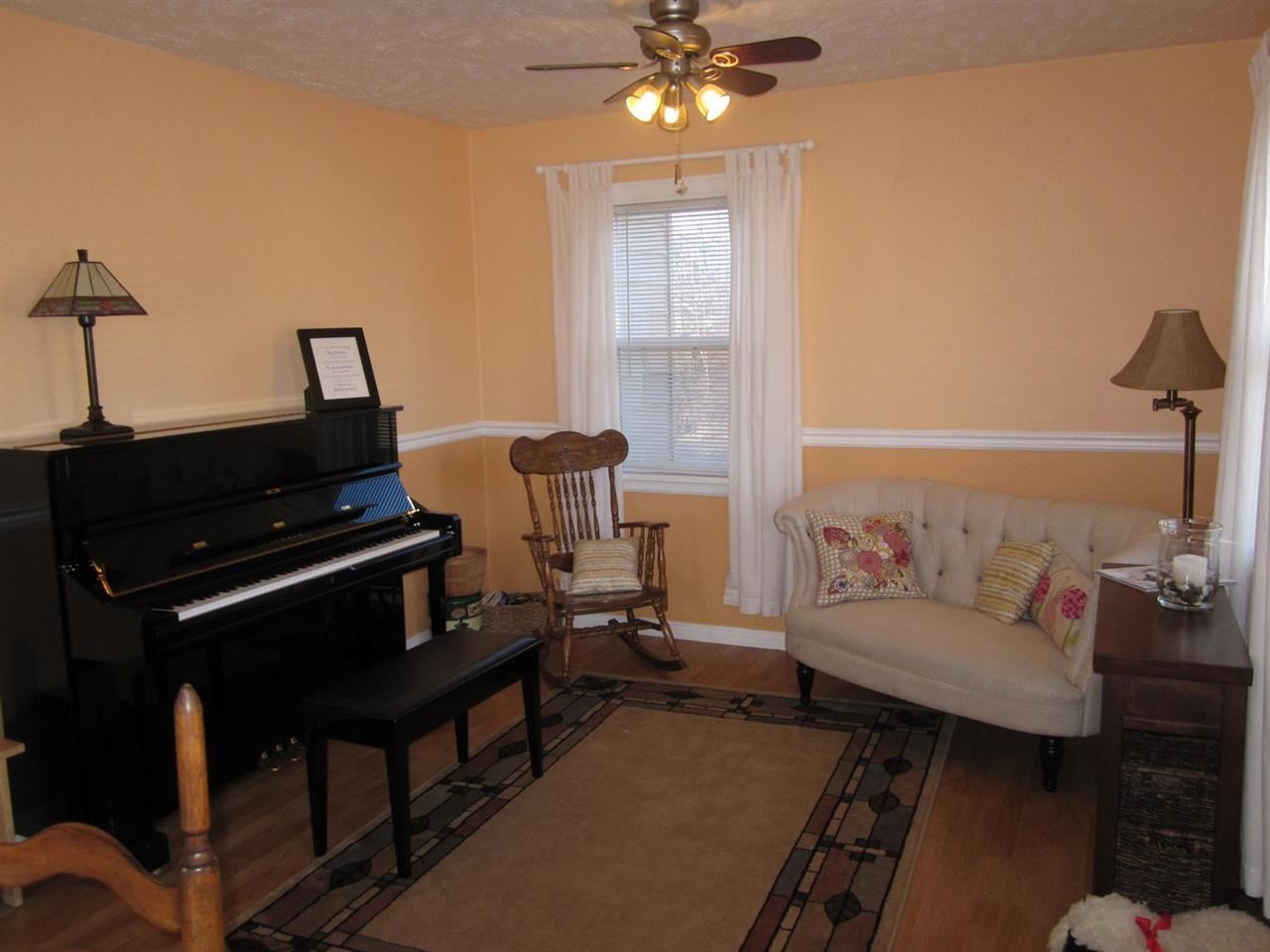 8408 E Valley Way - Photo 3