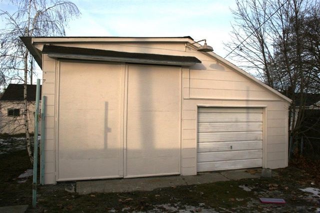 212 E Sanson Ave - Photo 3
