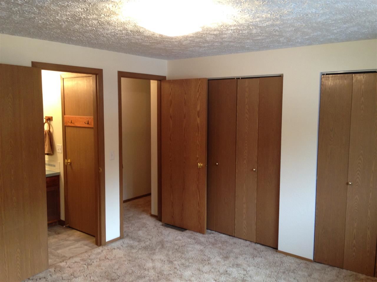 5706 W LYONS - Photo 6