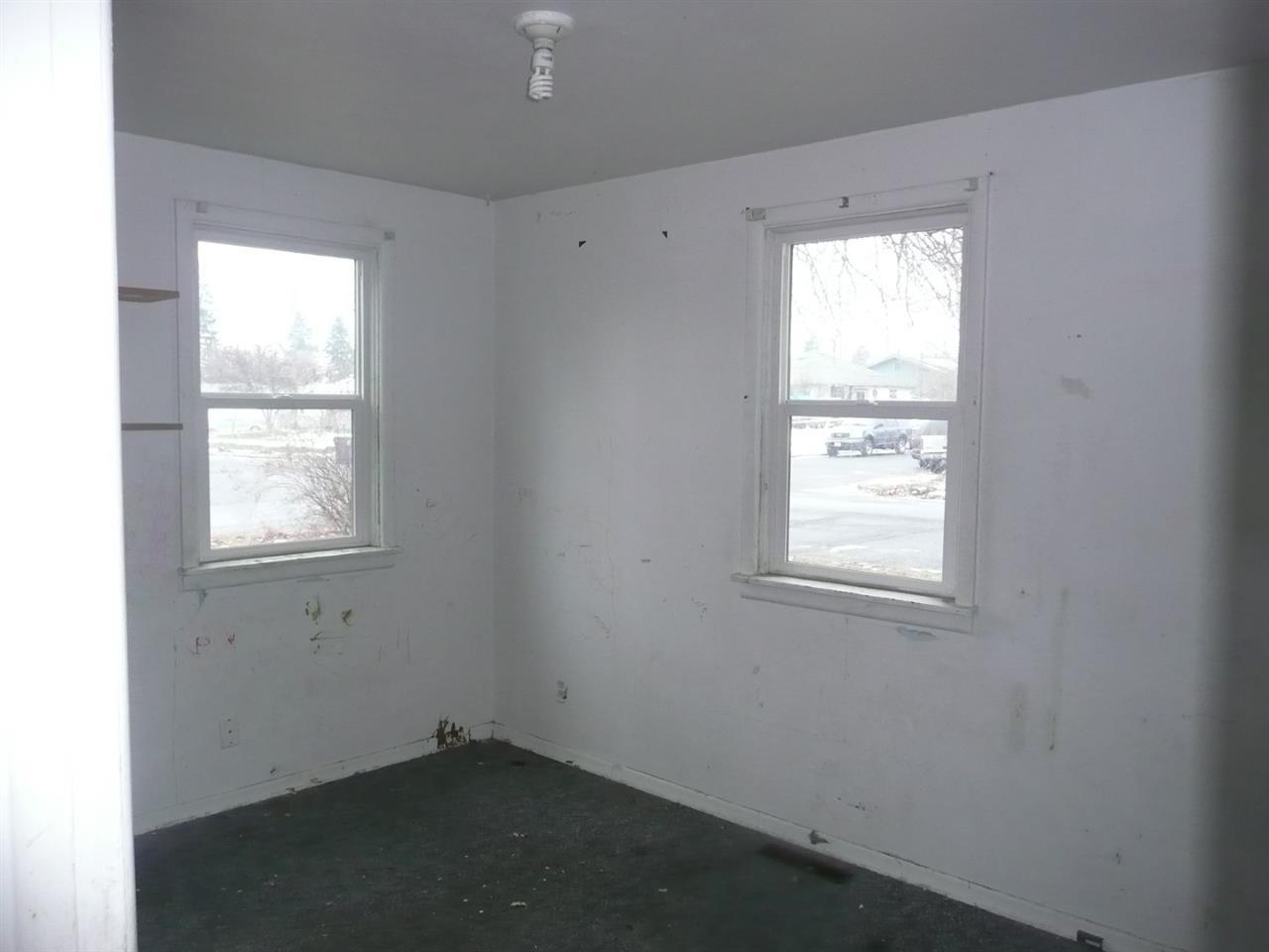 5604 N Perry St - Photo 7