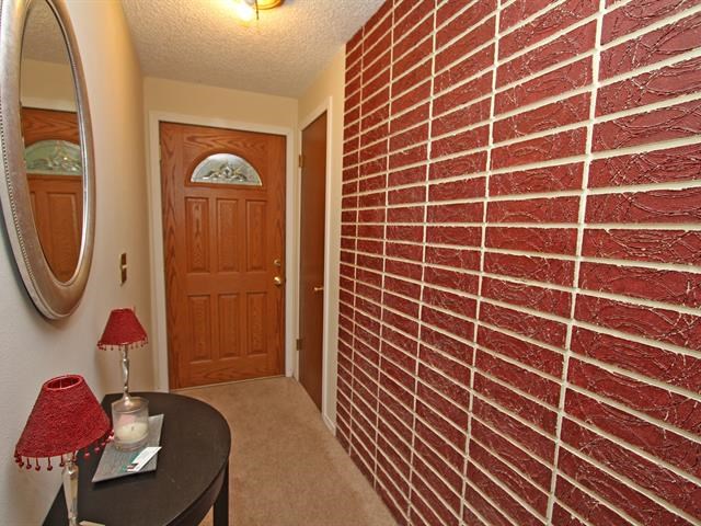 7018 N Elgin St - Photo 2