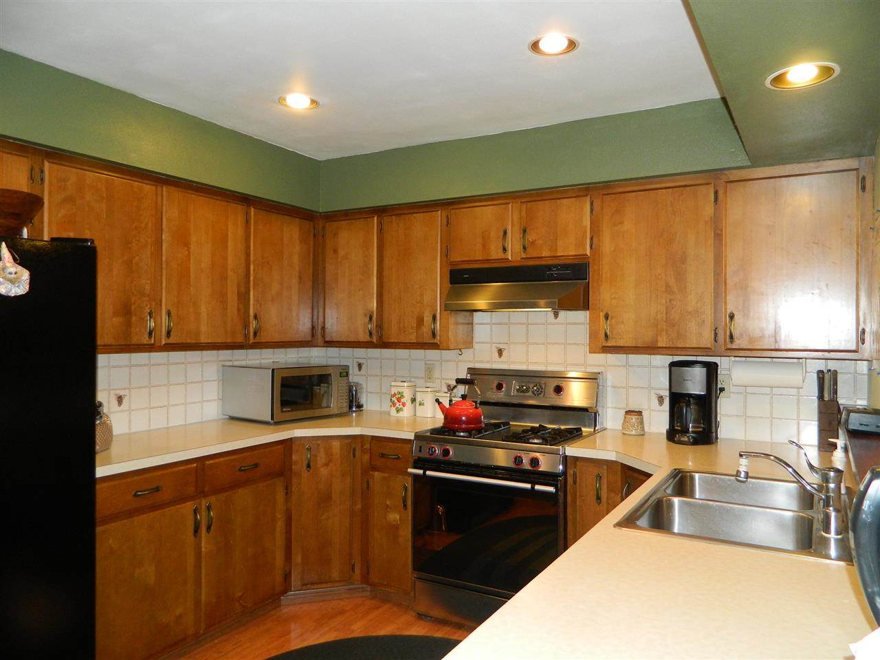 2006 E 30th Ave. - Photo 4