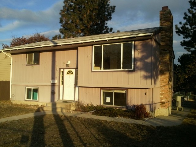 1027 E Columbia Ave - Photo 3