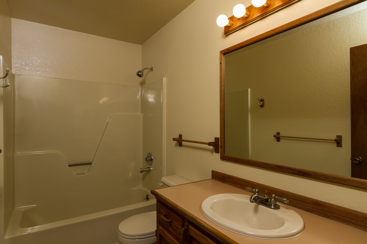 1878 E Ivy - Photo 9