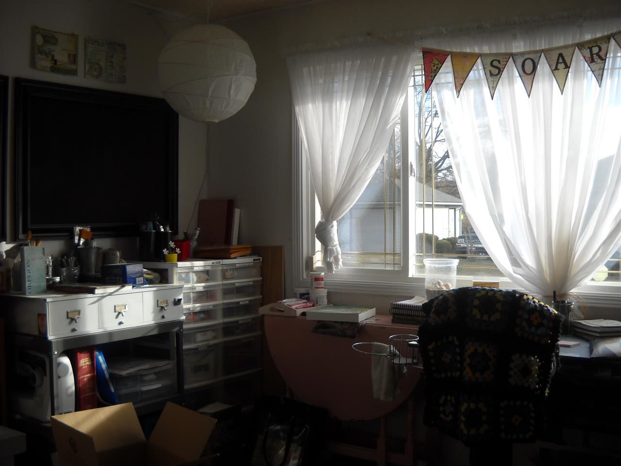 2104 N HEMLOCK - Photo 3