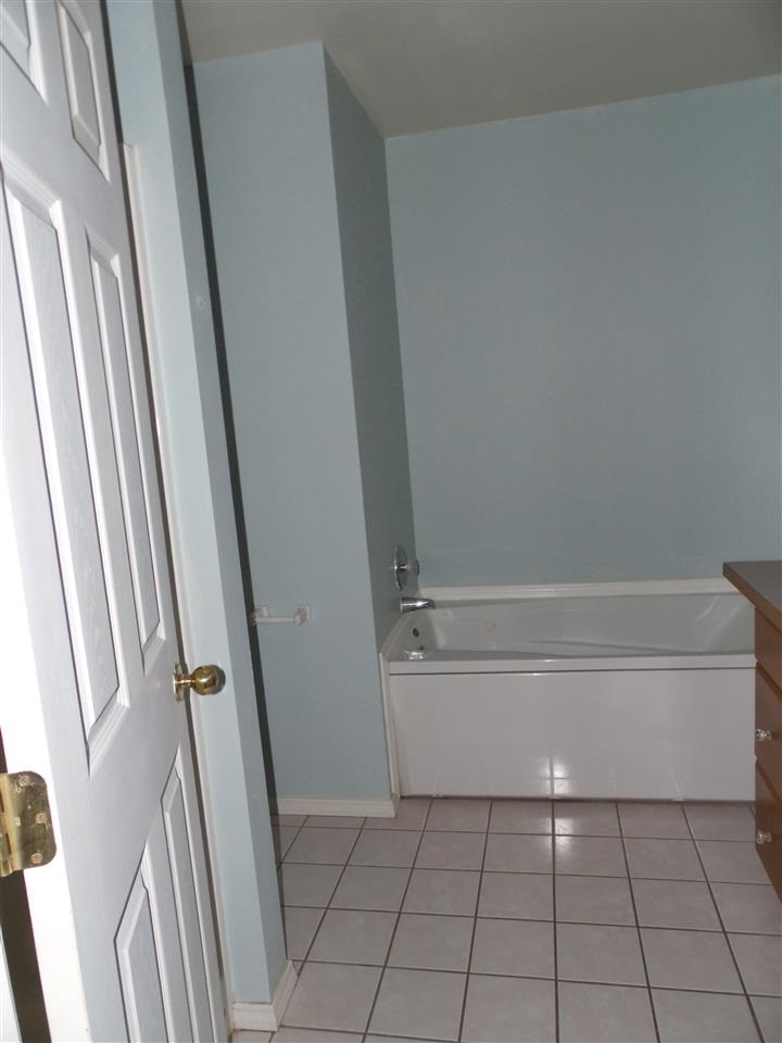 5660 Jergens Rd - Photo 15
