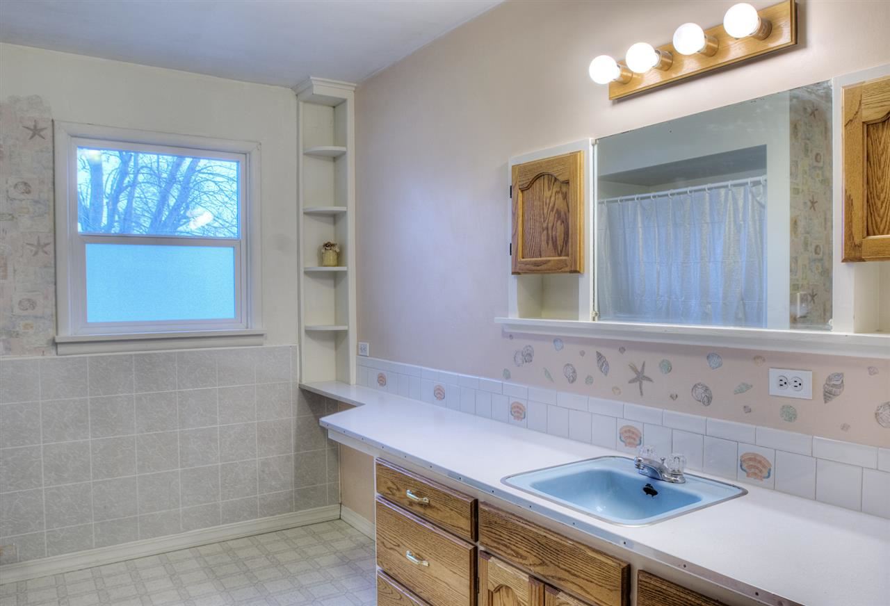 1108 N University - Photo 7