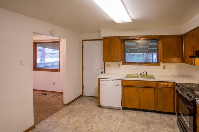 3332 W Francis - Photo 8
