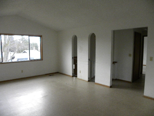 7523 N Lidgerwood St - Photo 5