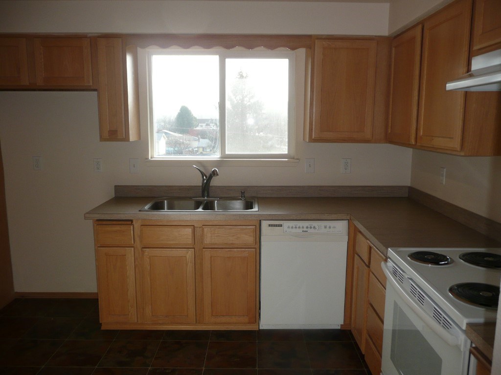 13120 E 28th Ave - Photo 5