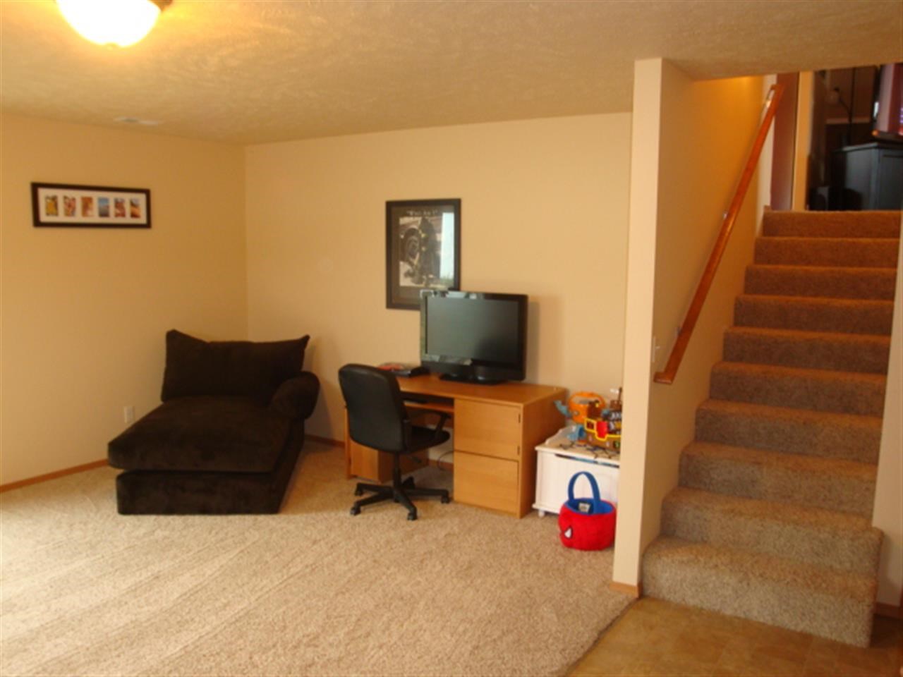 1526 N Coach Dr - Photo 13