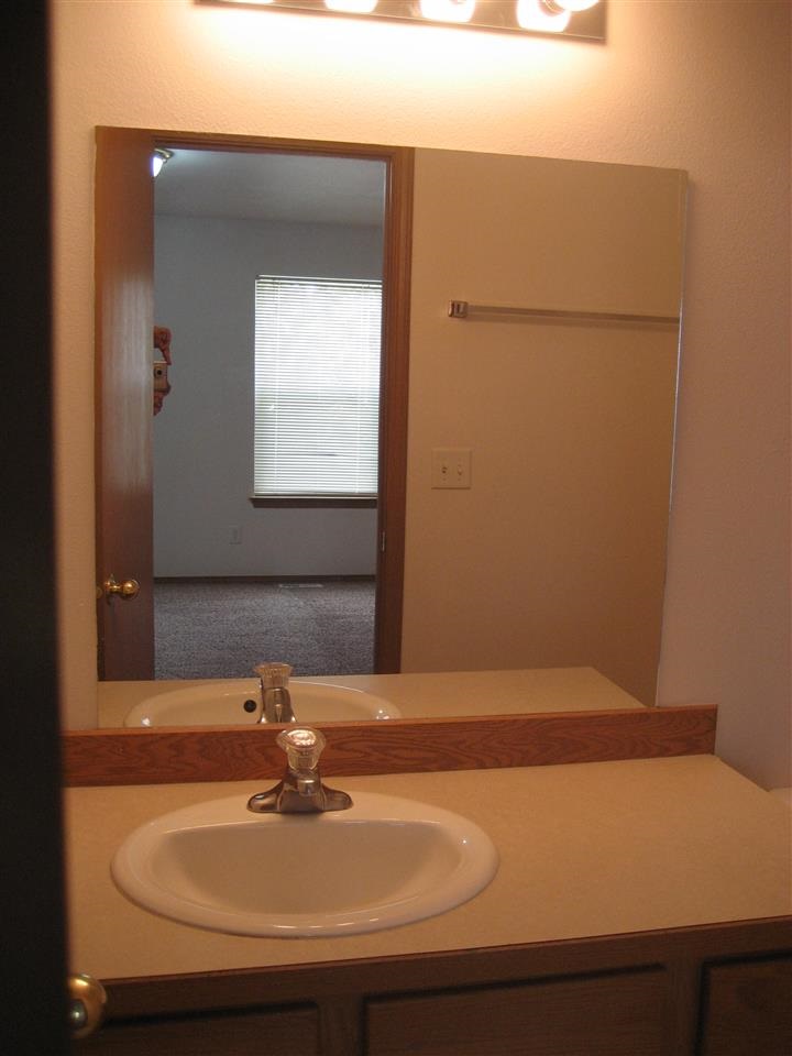 13702 W 12TH Ave - Photo 15