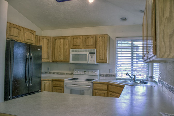 5512 E Dickinson Ln - Photo 9