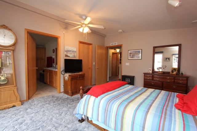 1821 E Carroll St - Photo 12