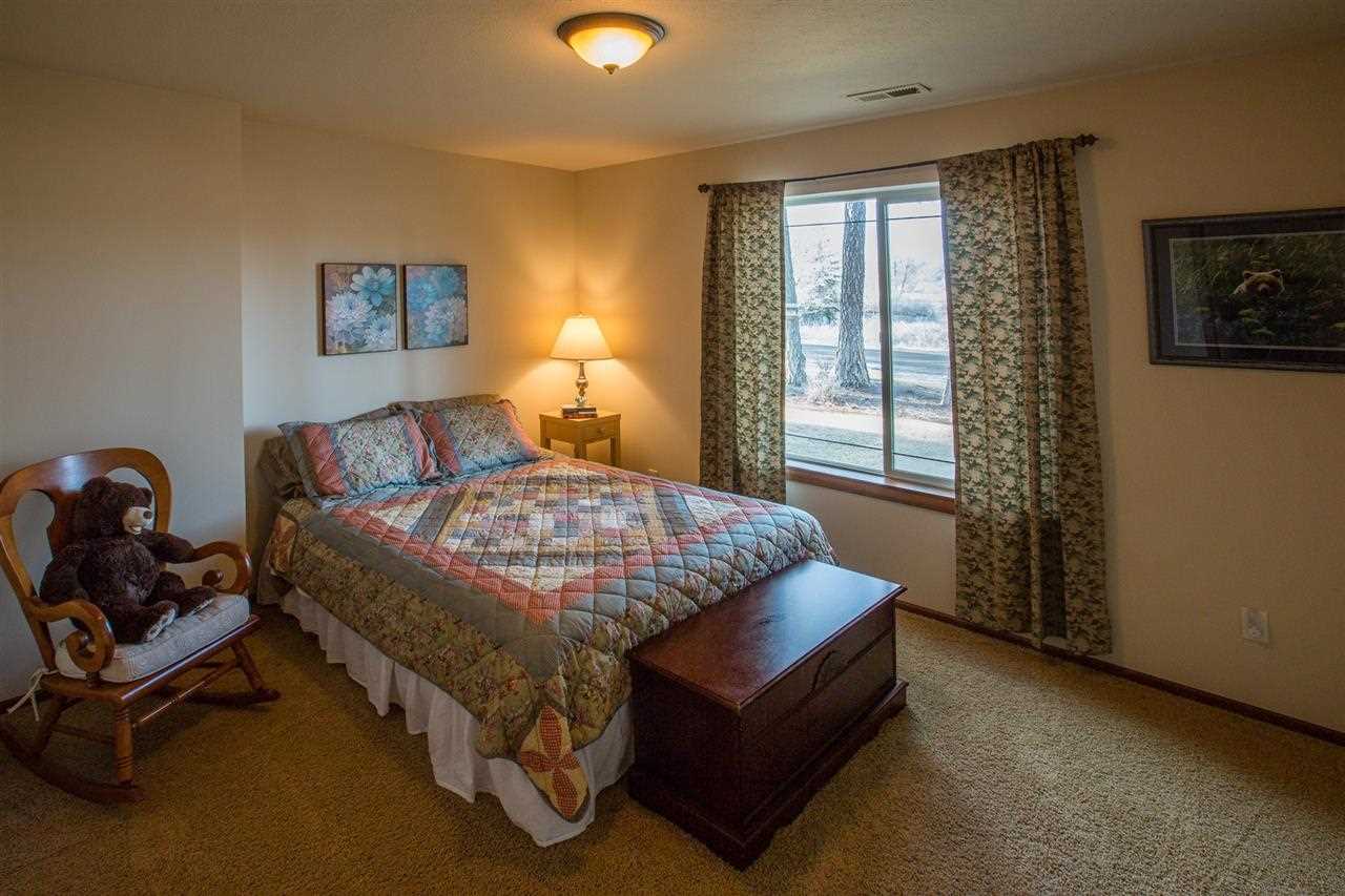 21405 W Blue Heron Rd - Photo 14