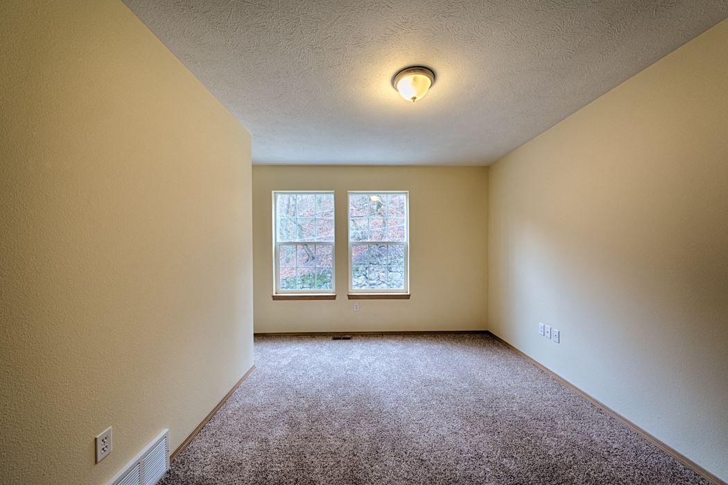 1646 W WILSON St - Photo 12