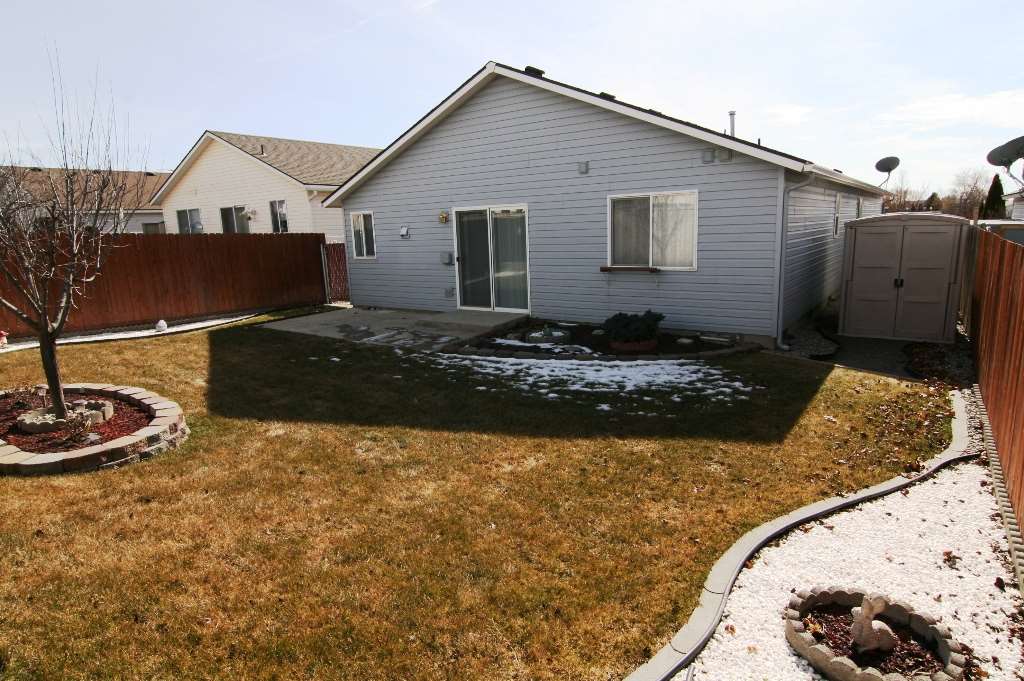 725 E Tara Lee Ave - Photo 17